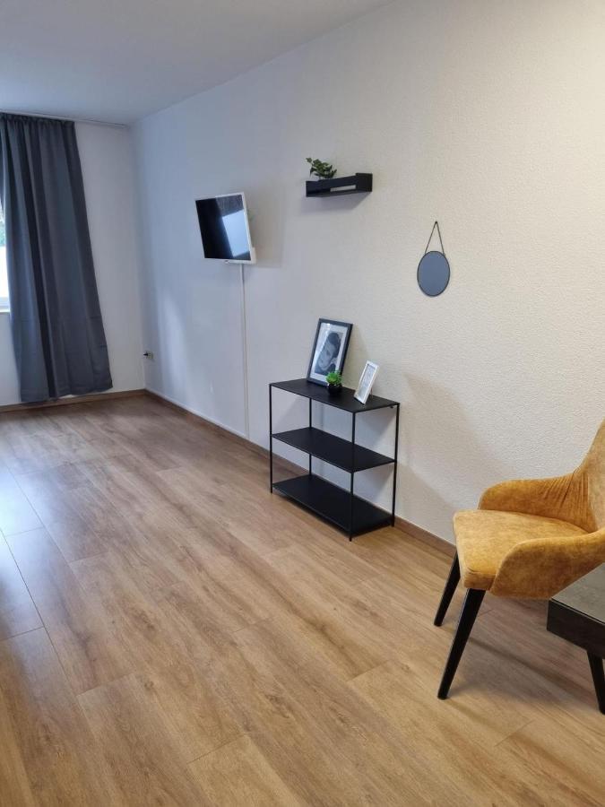 Twitch Apartments Ахим Экстерьер фото